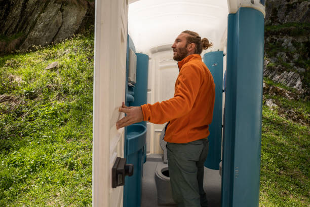Best Portable restroom trailer rental  in Ixonia, WI