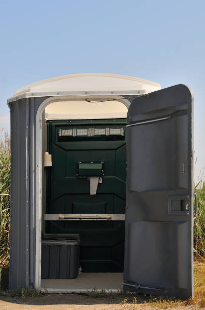 Best Affordable portable toilet rental  in Ixonia, WI